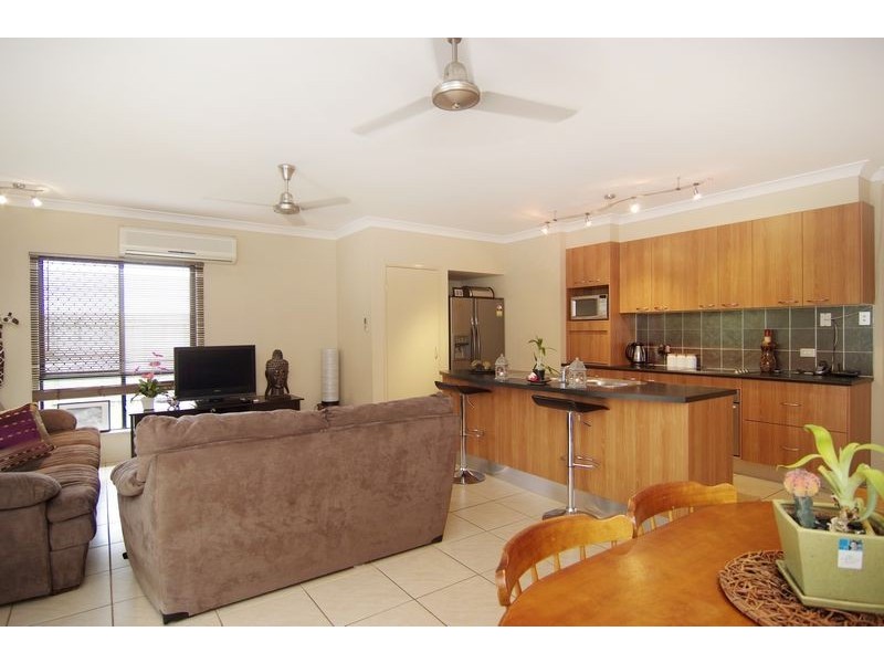 5 Brockhurst Close, Redlynch QLD 4870