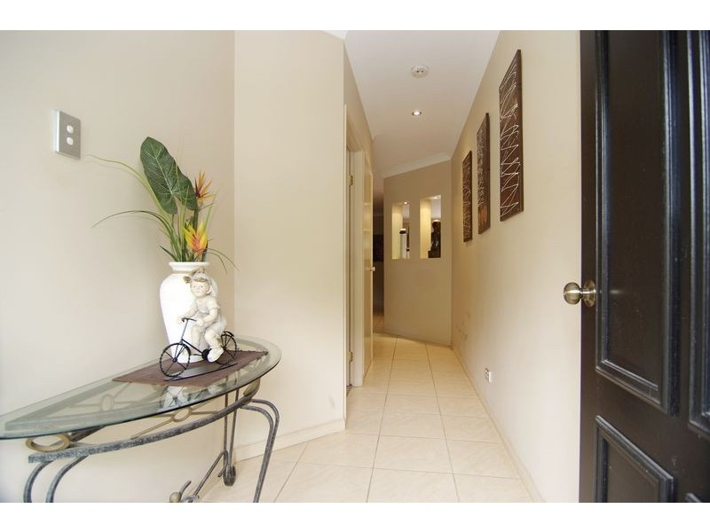 5 Brockhurst Close, Redlynch QLD 4870