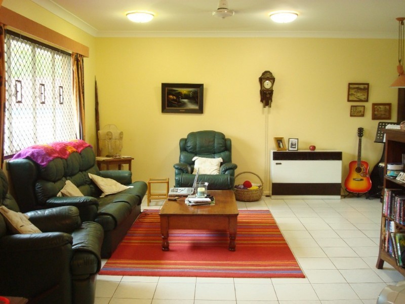 9 Finch Street, Bayview Heights QLD 4868