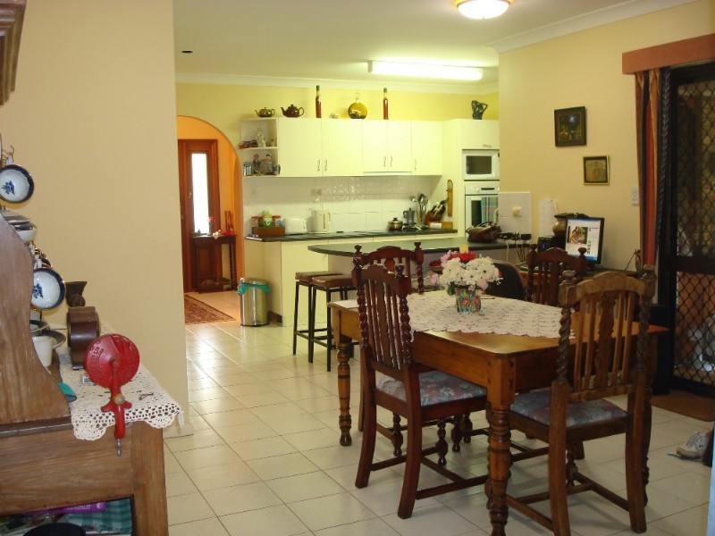 9 Finch Street, Bayview Heights QLD 4868