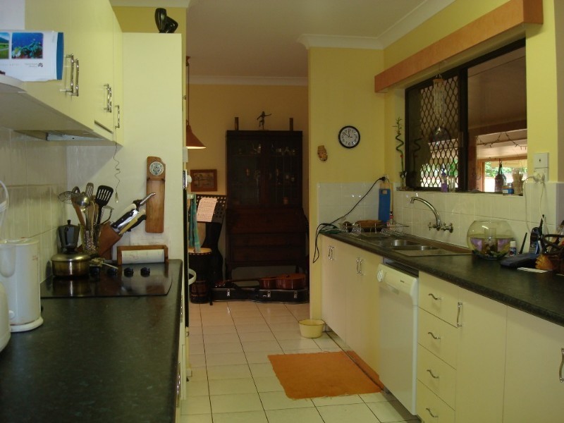 9 Finch Street, Bayview Heights QLD 4868