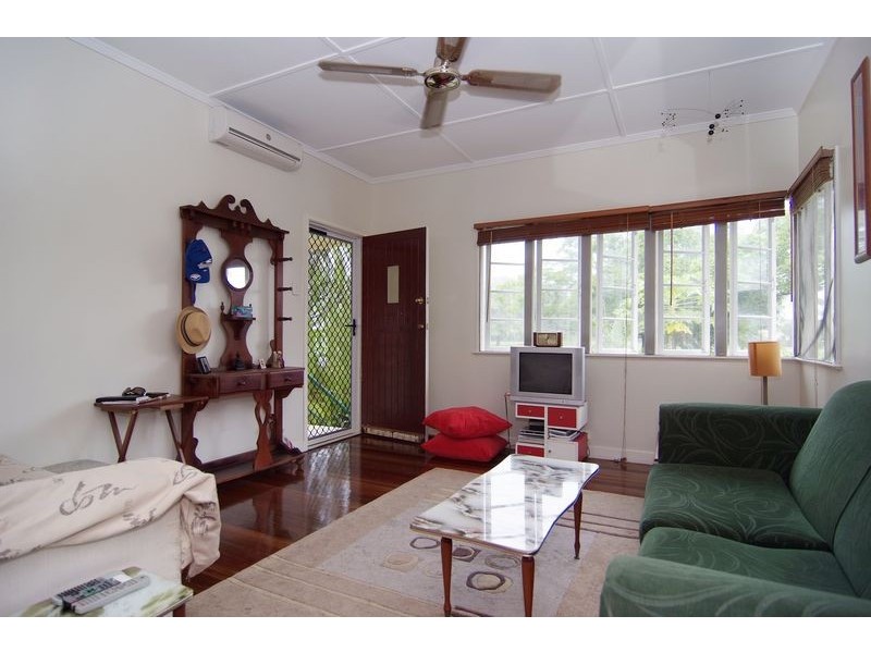 5 Hoad Street, Earlville QLD 4870