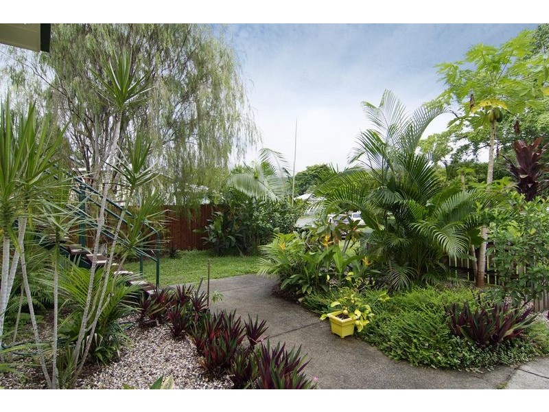 5 Hoad Street, Earlville QLD 4870