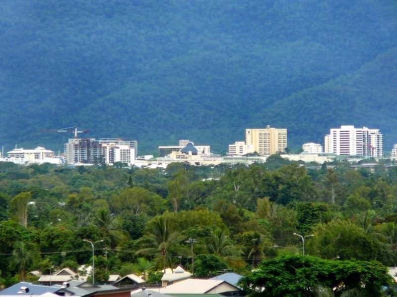 16 Morwong Close, Kanimbla QLD 4870