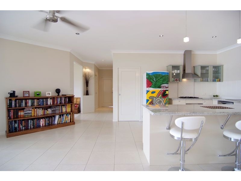 16 Morwong Close, Kanimbla QLD 4870