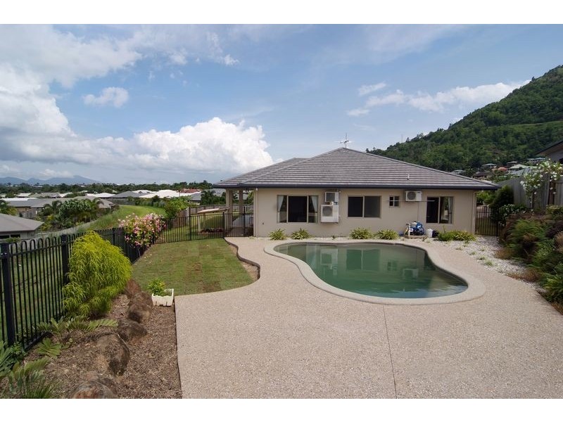 16 Morwong Close, Kanimbla QLD 4870