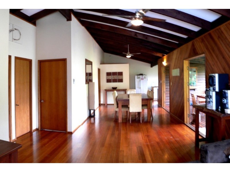 27 Latreille Terrace, Brinsmead QLD 4870