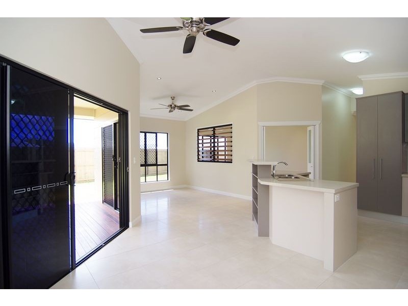 LOT 353 Fitzmaurice Drive, Bentley Park QLD 4869