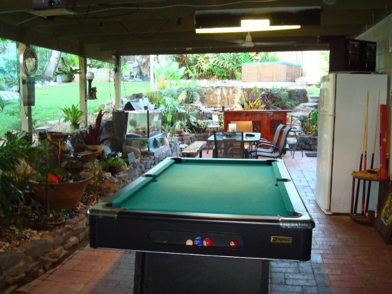 4 Begonia Place, Mooroobool QLD 4870