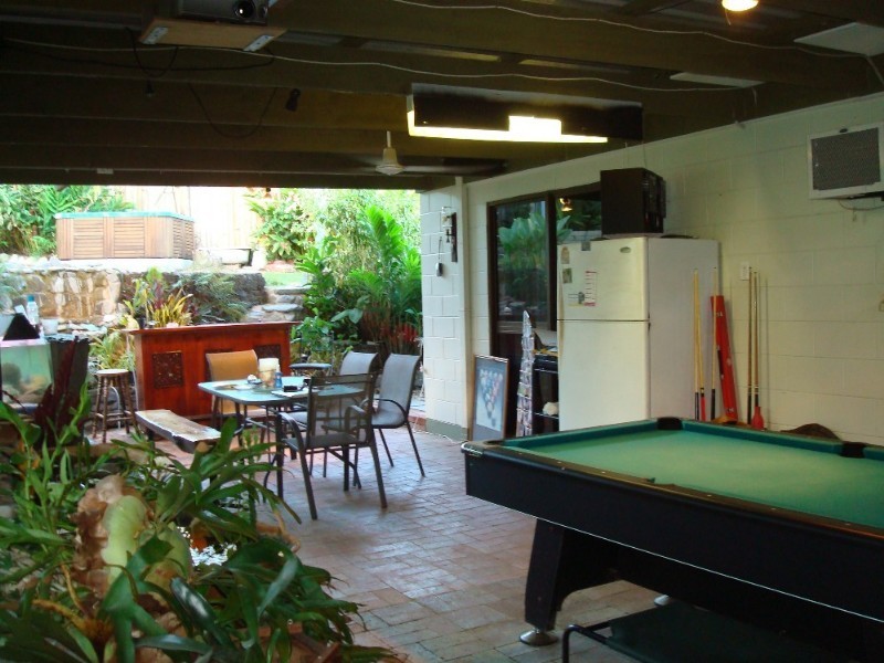 4 Begonia Place, Mooroobool QLD 4870