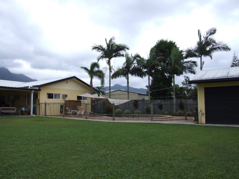 10 Farmer Street, Edmonton QLD 4869