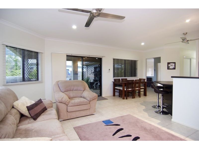 7 Cadell Street, Bentley Park QLD 4869