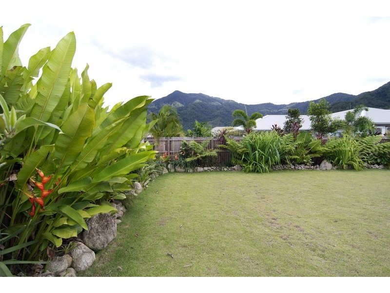 7 Cadell Street, Bentley Park QLD 4869