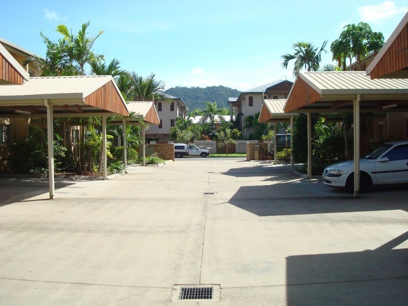 8/3 Grantala Street, Manoora QLD 4870