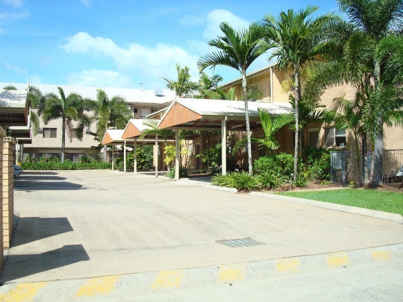 8/3 Grantala Street, Manoora QLD 4870