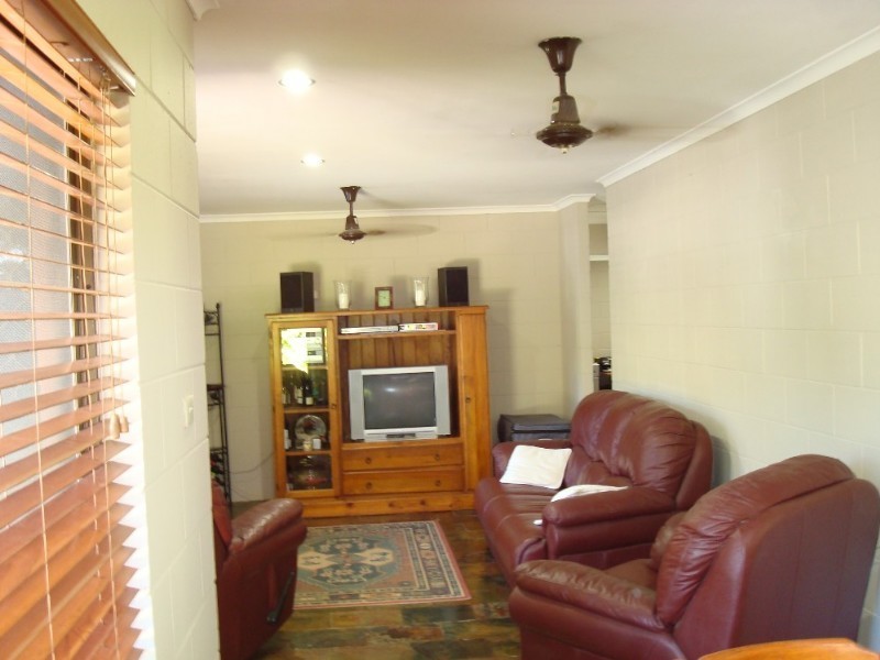 16 Wyuna Drive, Caravonica QLD 4878