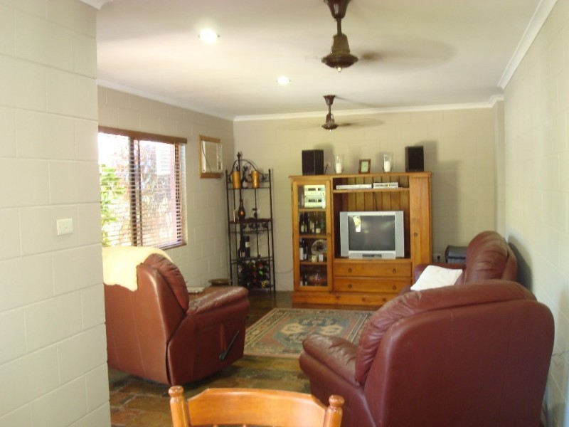 16 Wyuna Drive, Caravonica QLD 4878