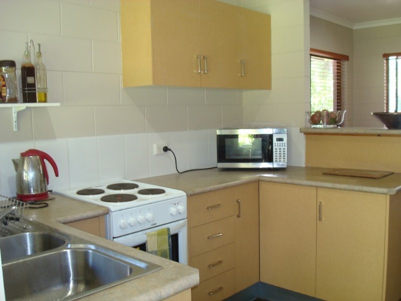 16 Wyuna Drive, Caravonica QLD 4878