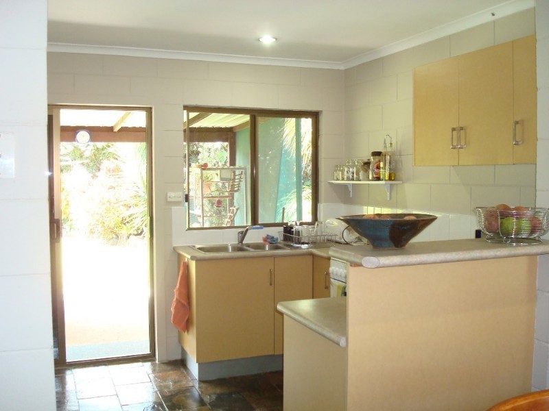 16 Wyuna Drive, Caravonica QLD 4878