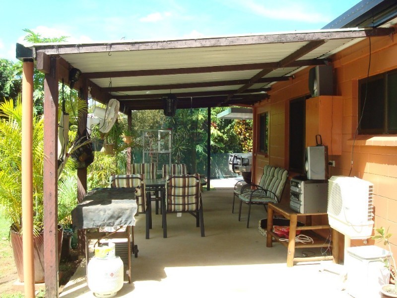 16 Wyuna Drive, Caravonica QLD 4878