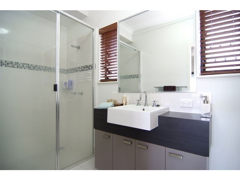 46 Phoenix Street, White Rock QLD 4868