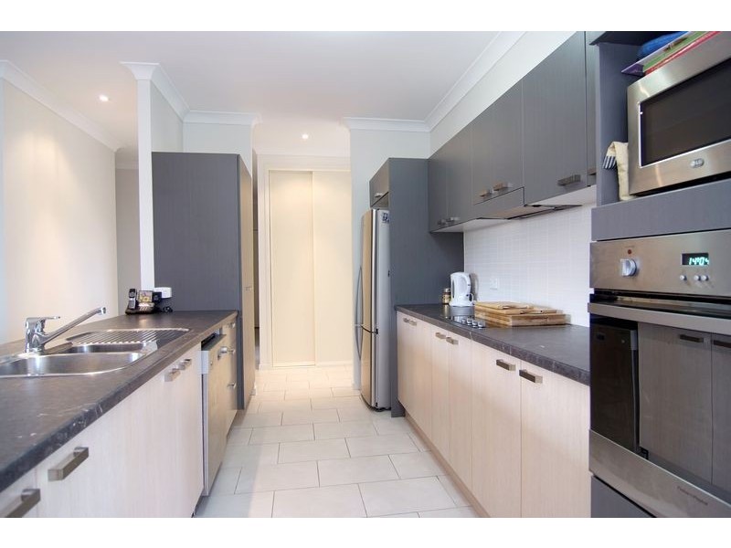 46 Phoenix Street, White Rock QLD 4868