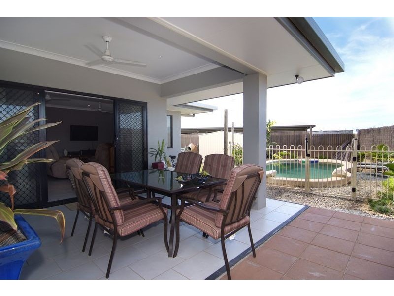 46 Phoenix Street, White Rock QLD 4868