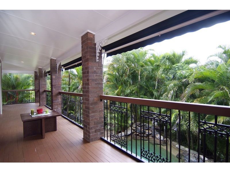 1 Hermes Close, Mooroobool QLD 4870