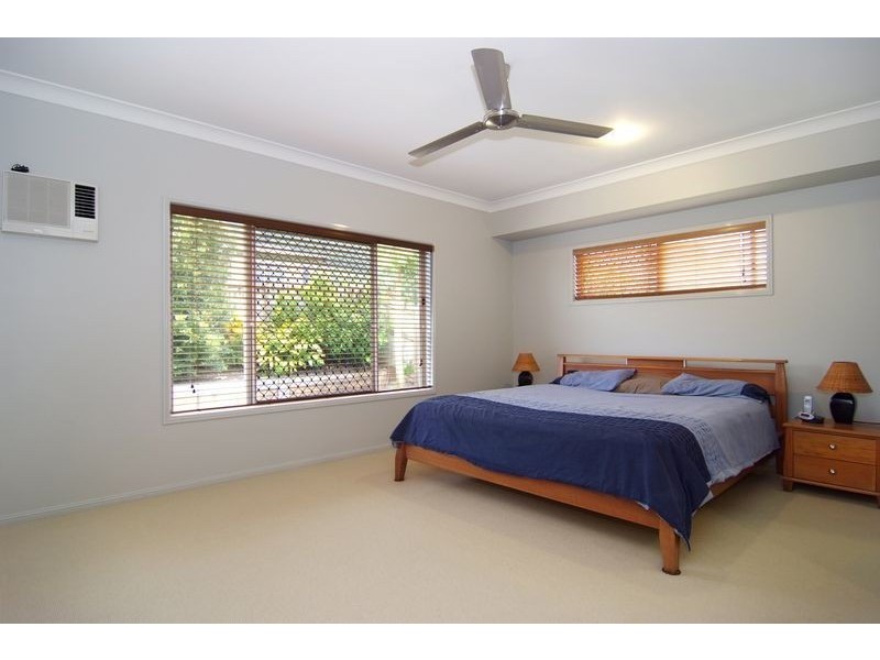 39 Elphinstone Avenue, Kanimbla QLD 4870