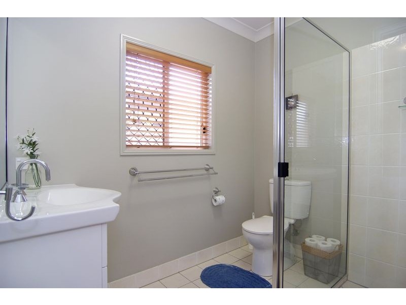 39 Elphinstone Avenue, Kanimbla QLD 4870