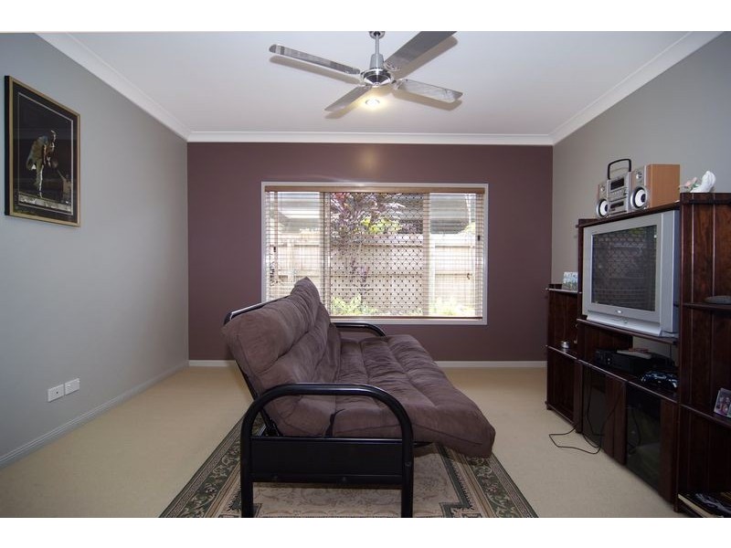 39 Elphinstone Avenue, Kanimbla QLD 4870