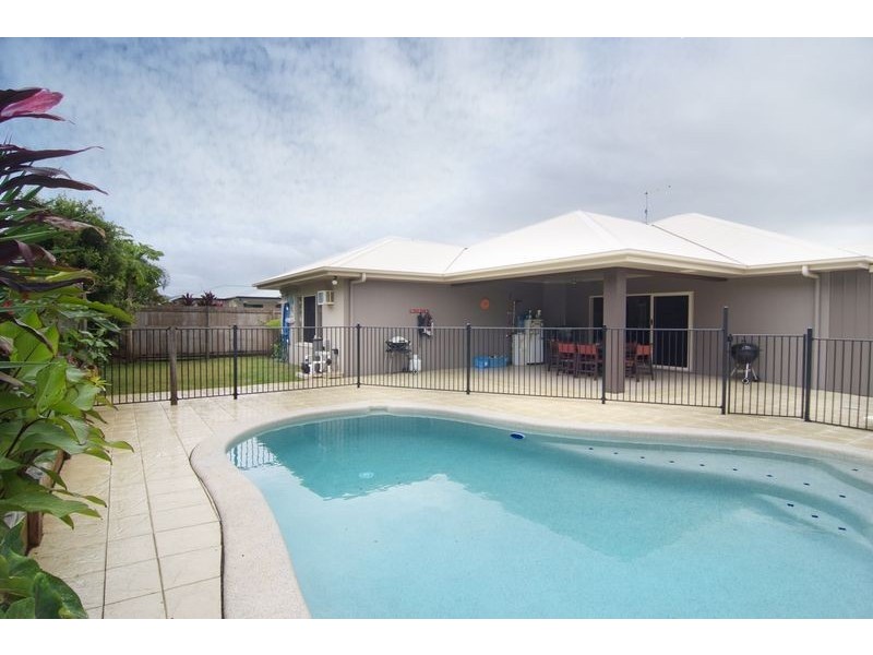 39 Elphinstone Avenue, Kanimbla QLD 4870