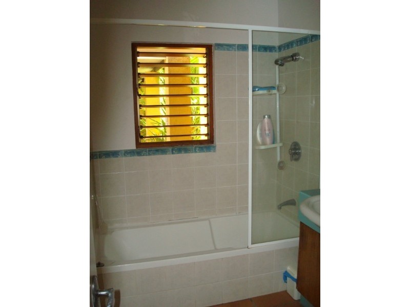 4 Squeaky Close, Kewarra Beach QLD 4879