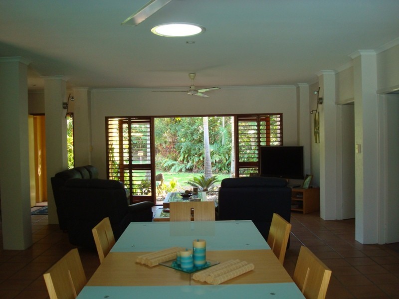 4 Squeaky Close, Kewarra Beach QLD 4879
