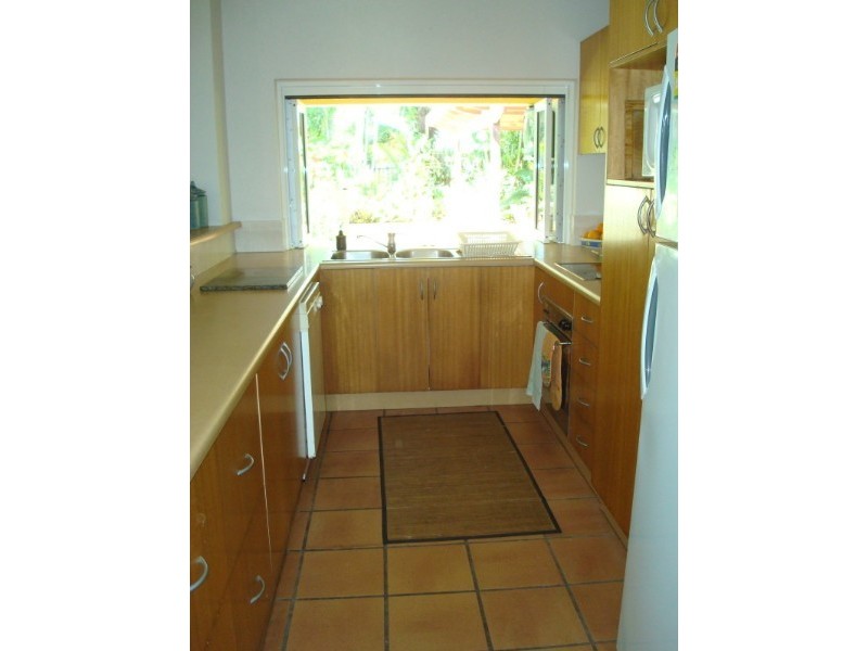 4 Squeaky Close, Kewarra Beach QLD 4879