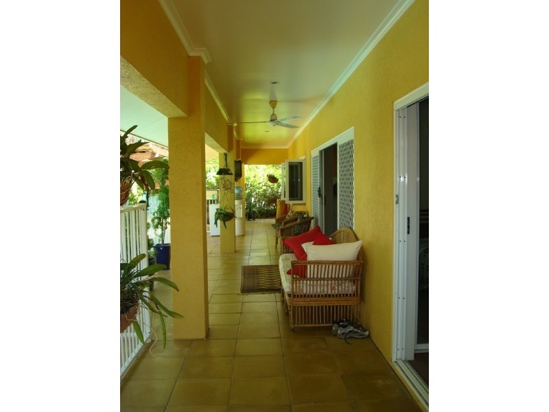 4 Squeaky Close, Kewarra Beach QLD 4879