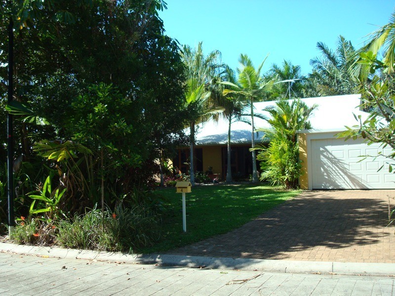 4 Squeaky Close, Kewarra Beach QLD 4879
