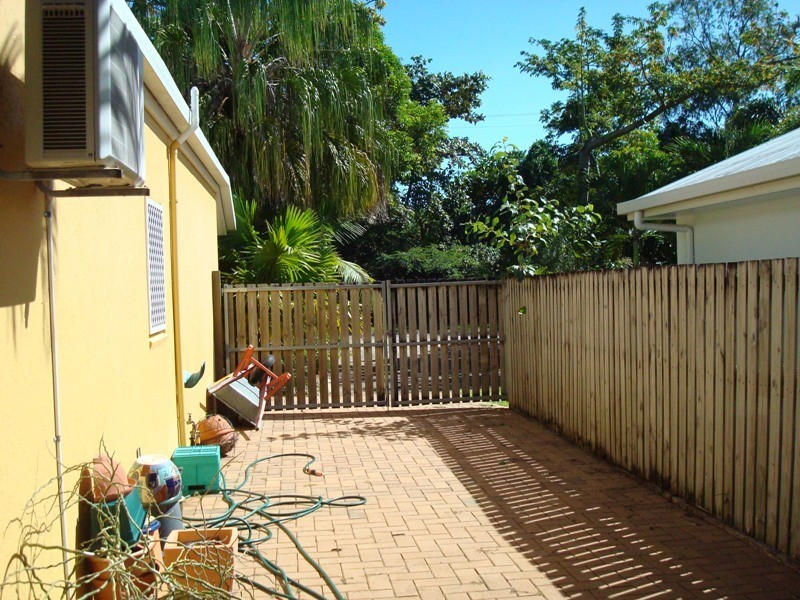 4 Squeaky Close, Kewarra Beach QLD 4879