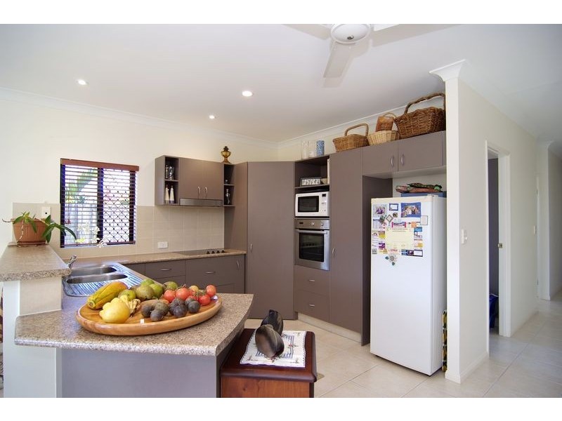 4 Lillipilli Street, Redlynch QLD 4870