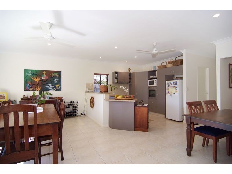 4 Lillipilli Street, Redlynch QLD 4870