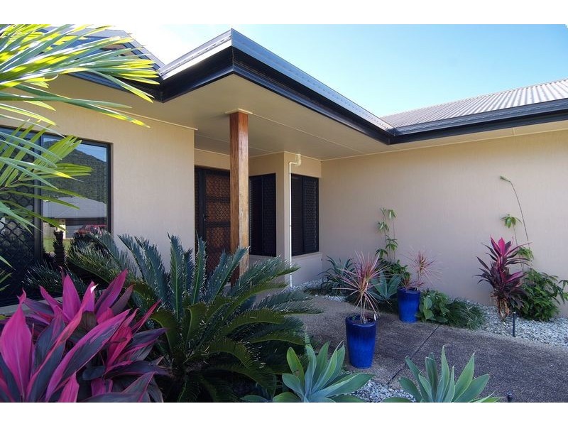 4 Lillipilli Street, Redlynch QLD 4870