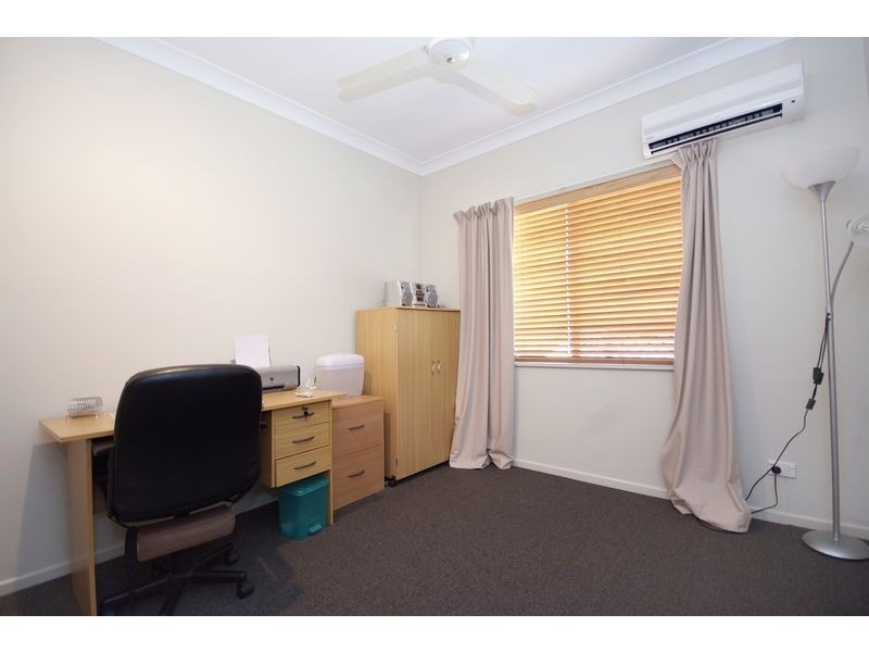 2 Nicholson Street, White Rock QLD 4868