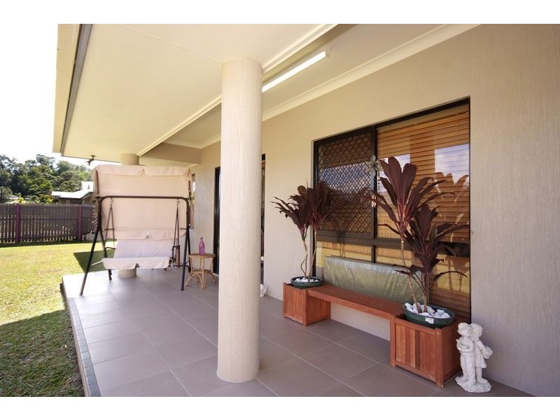 2 Nicholson Street, White Rock QLD 4868