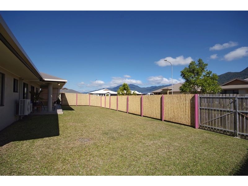 2 Nicholson Street, White Rock QLD 4868