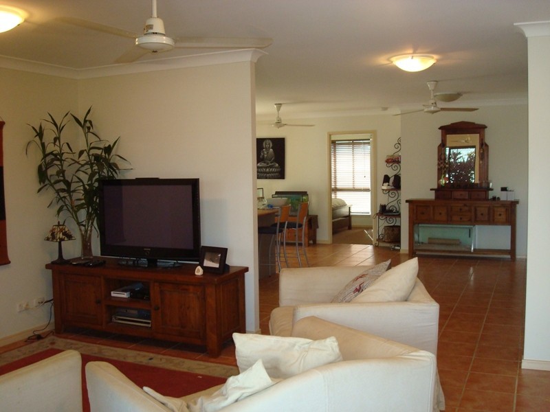 12 Carron Close, Bentley Park QLD 4869