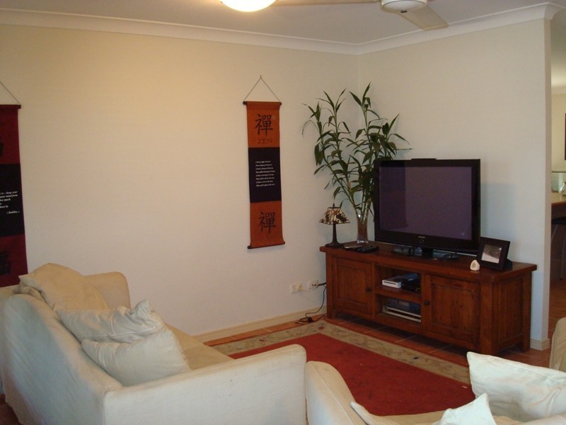 12 Carron Close, Bentley Park QLD 4869