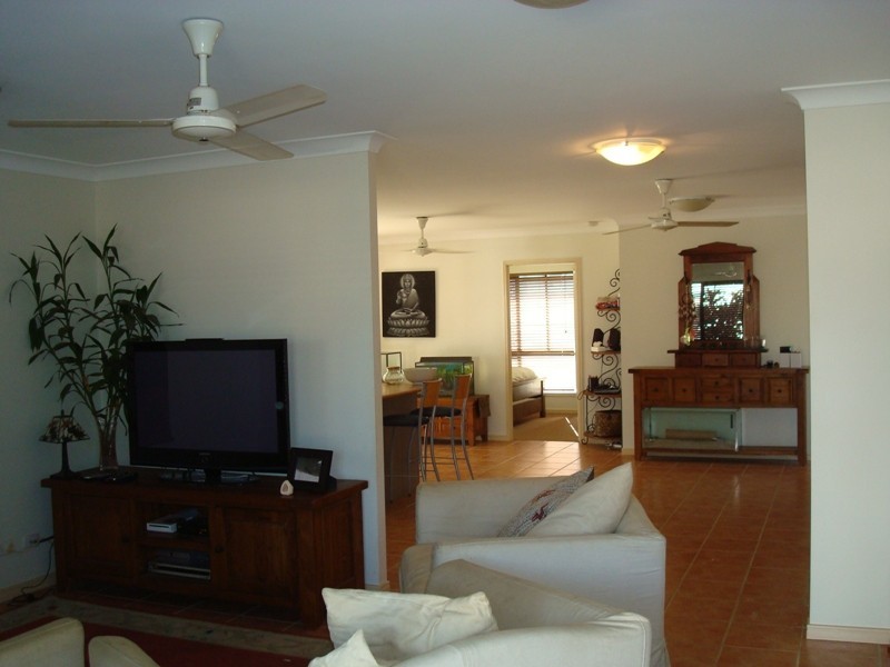 12 Carron Close, Bentley Park QLD 4869