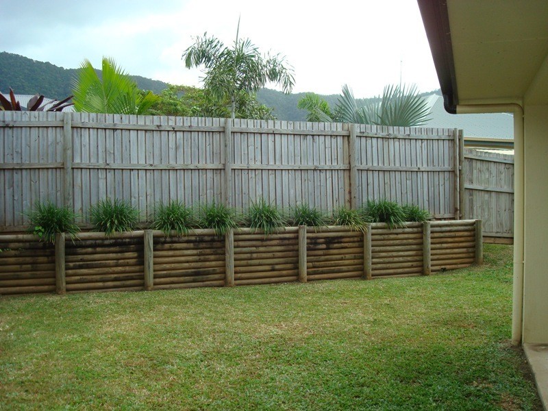 12 Carron Close, Bentley Park QLD 4869