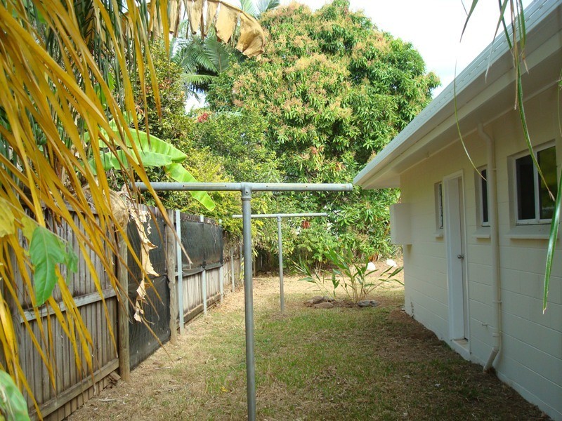 21 Impey Street, Caravonica QLD 4878