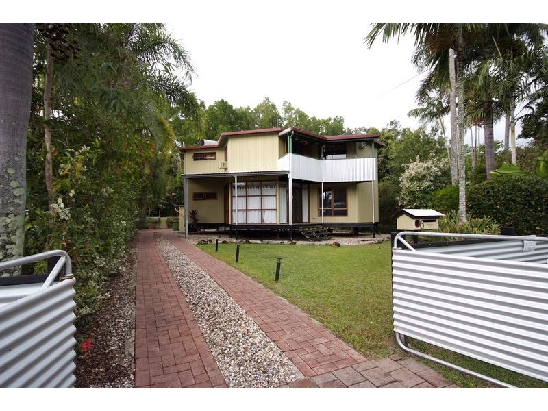 6 Krait Street, Trinity Park QLD 4879